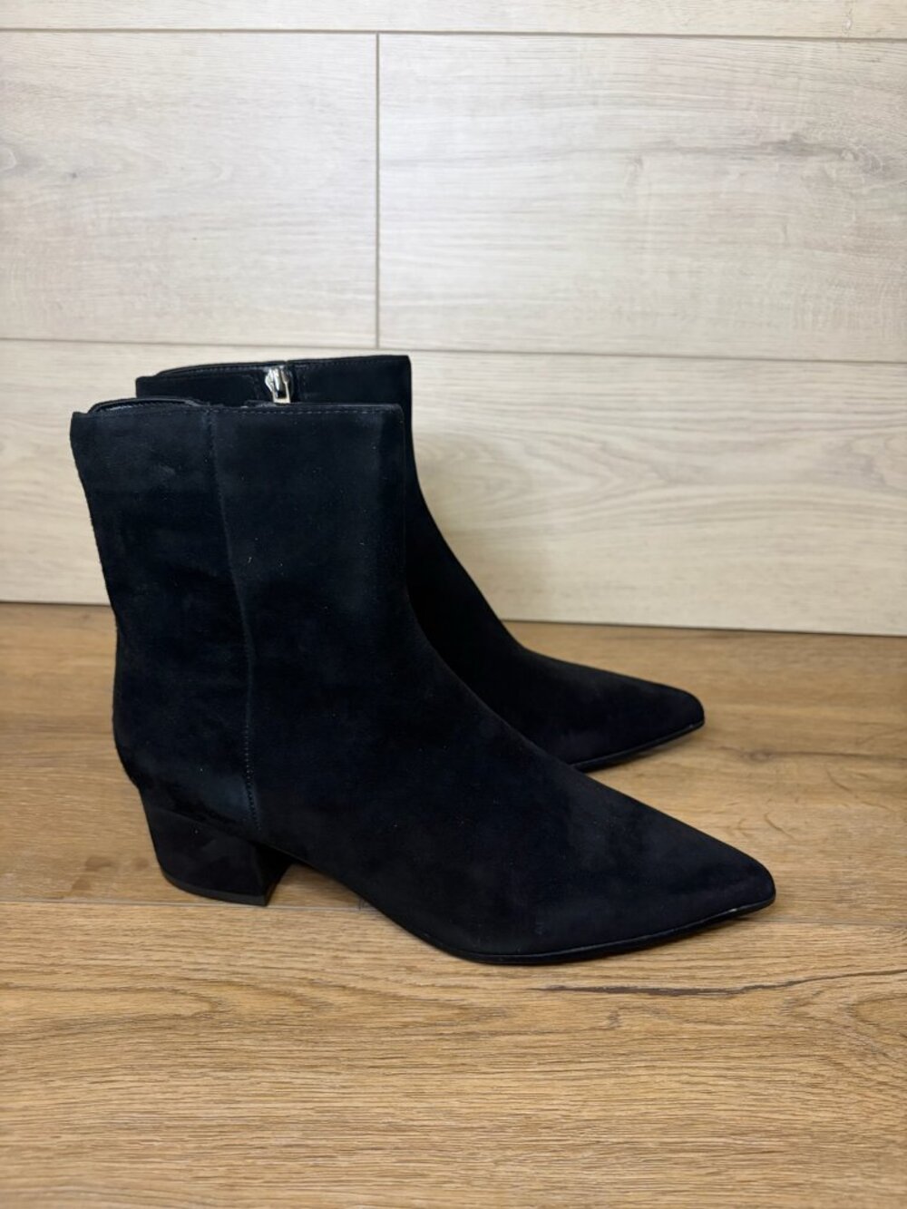 Nine West Maribu Pointy Toe High Ankle Booties Size 8M
